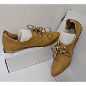 Vintage 70s Town & Country Lace Up Boho Woven Leather Saddle Shoe Size 6